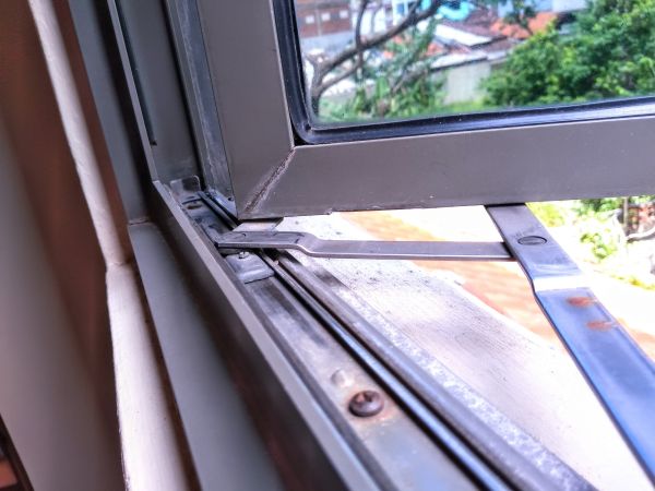 Hinged Window Replacement in The Colony